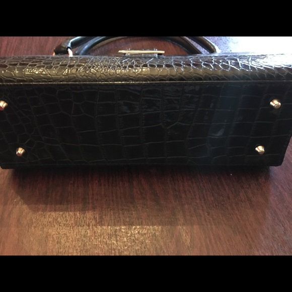 Miche satchel with removable black patent front - Picture 3 of 5